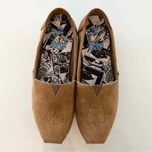 TOMS Classic Star Wars Chewbacca Suede Nubuck Slip-On Shoe Women’s Sz 6.5